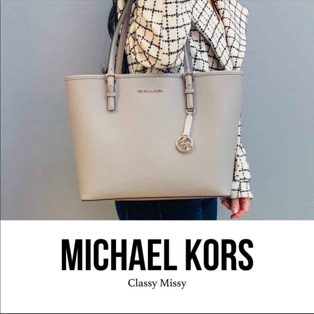 NWT Michael Kors Jet Set travel leather Ash gray - Picture 2 of 8
